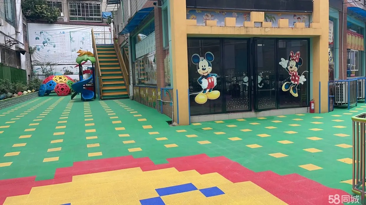 （转让）独栋三层幼儿园，有户外活动场地